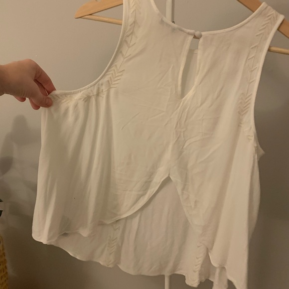 Embroidered Guess Tank with open back - Picture 10 of 10